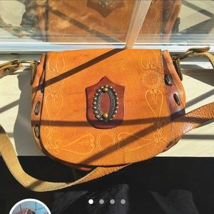 🌈✨REAL vintage 1970s tooled leather purse ✨🌈